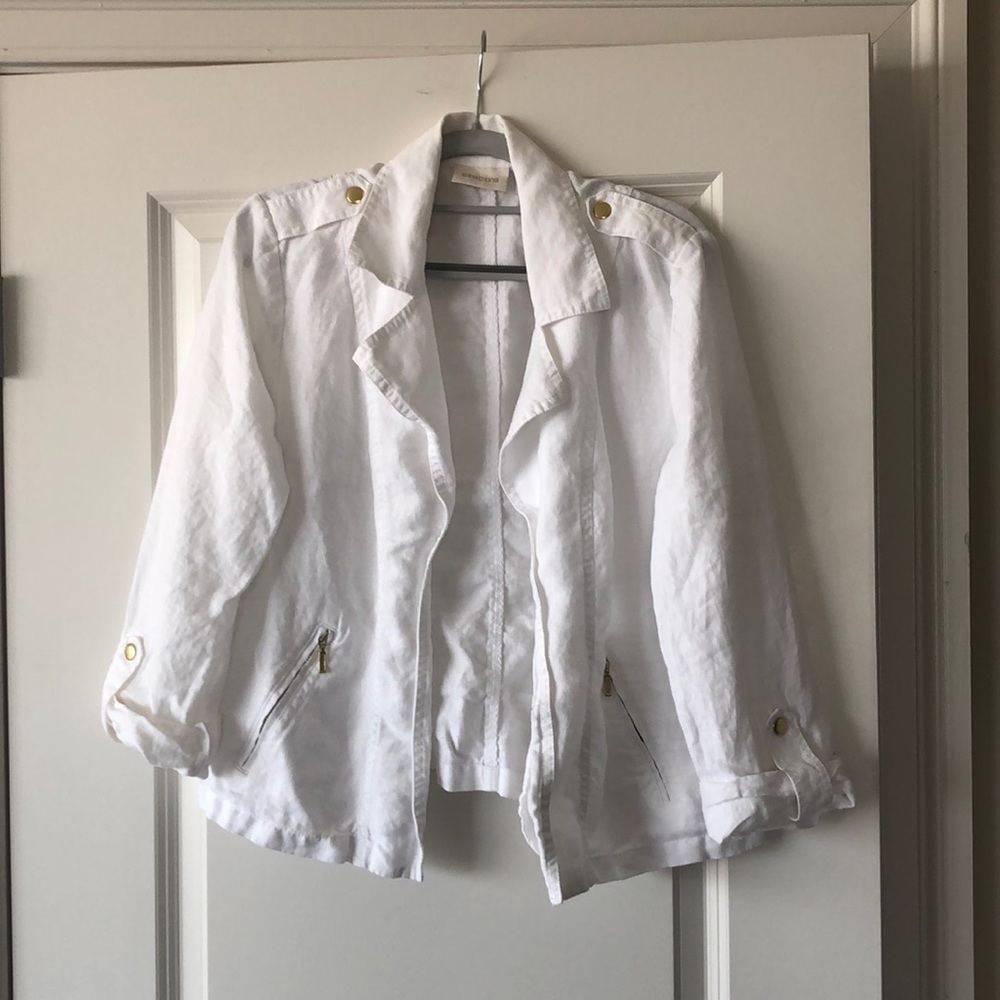 4688002 White Linen Jacket